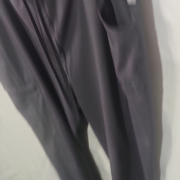 Source Unknown Gray Cargo Pants with Straight Leg and Technical Fabric - Picture 3 of 7